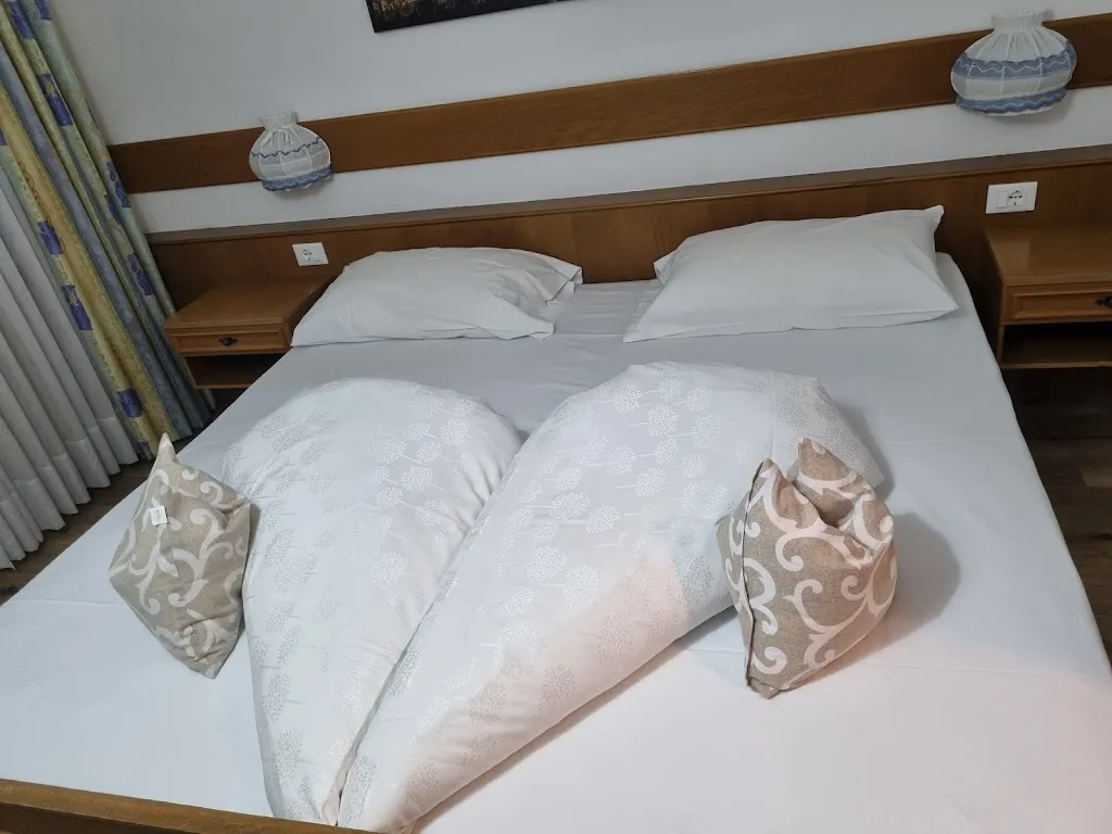 Hotel Pension Weingut_Cornaiano_slider_image_3