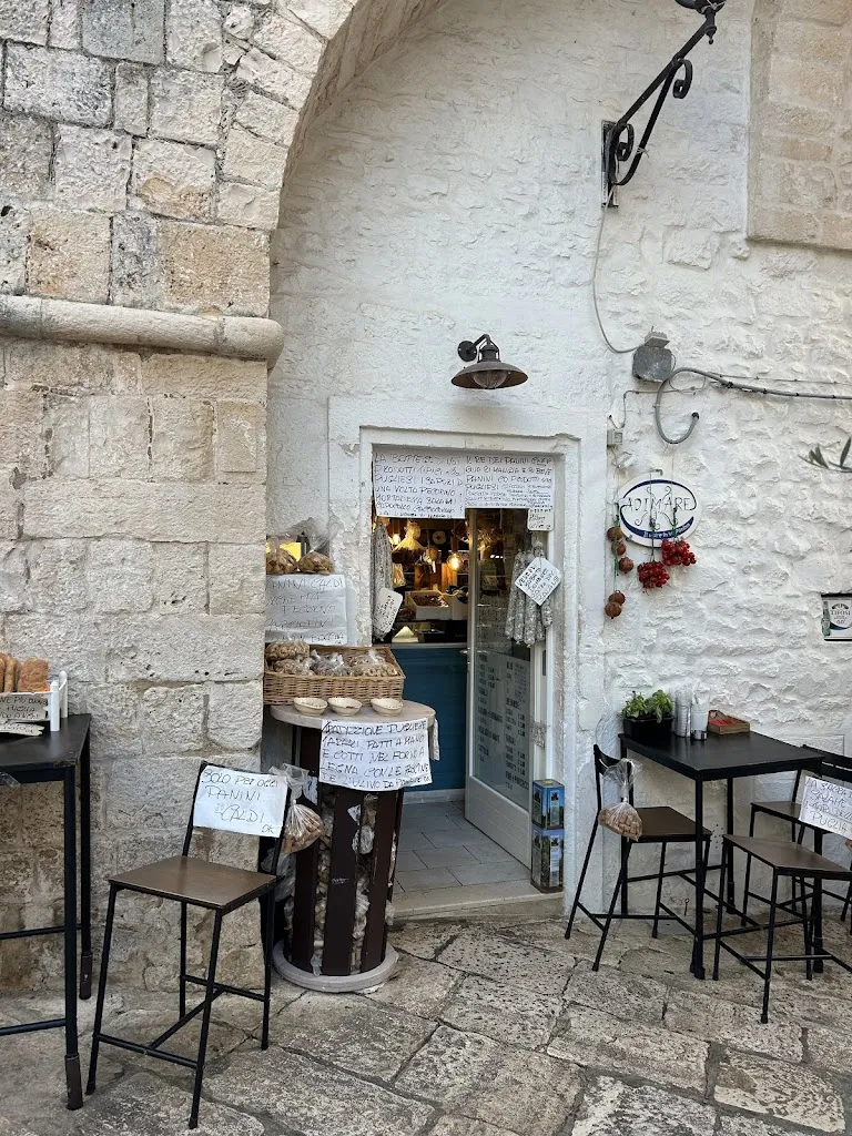 Paninoteca dal solito restaurant in Locorotondo