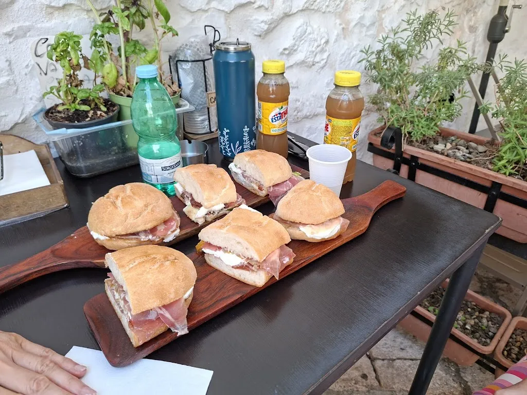 Paninoteca dal solito_Locorotondo_slider_image_2