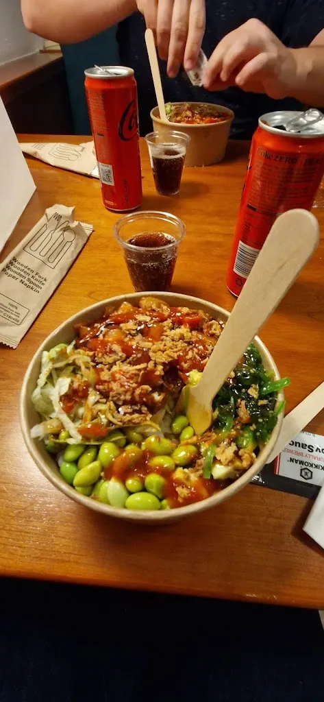 Tati Benincà_Love poke & sushi_Cornaiano_review