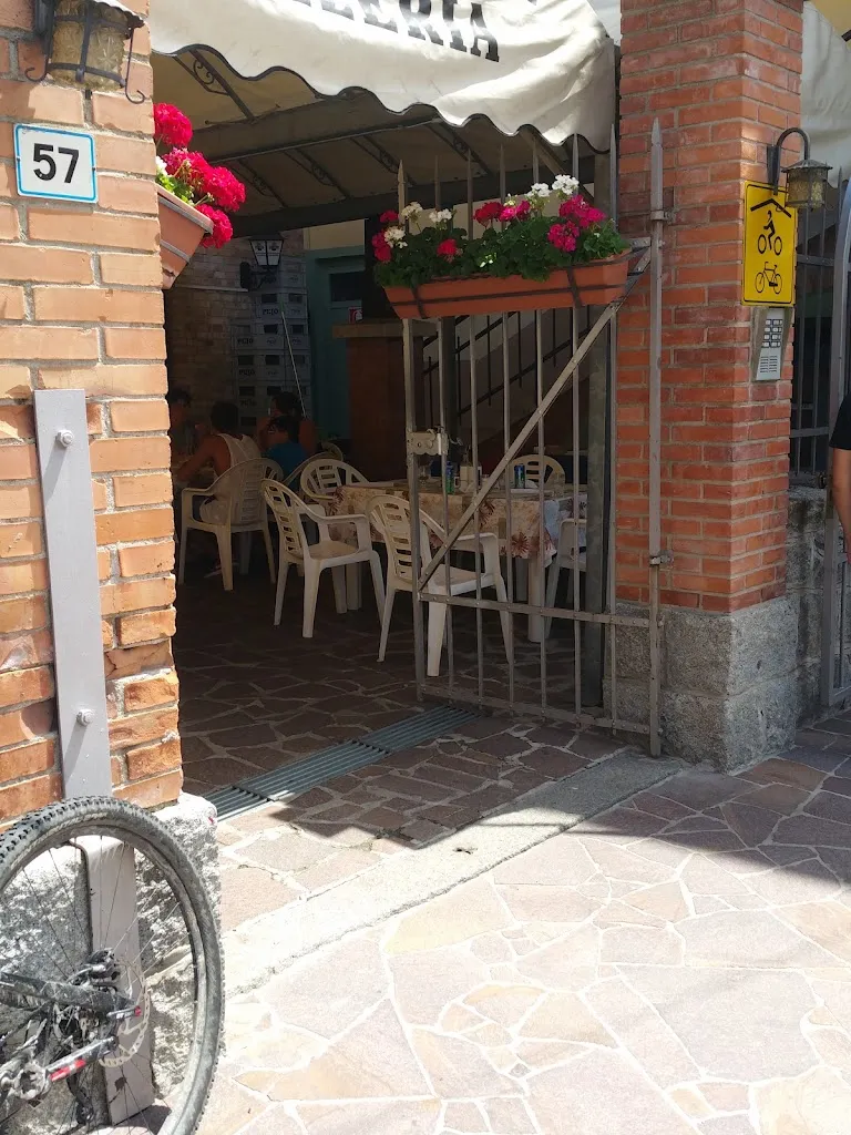 Bengt Grønås _Ristorante Pizzeria Antica Cantina_Dimaro_review