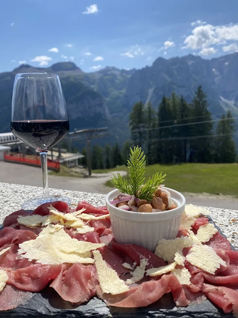 Rifugio & Noleggio Dario Albasini_Dimaro_slider_image_3