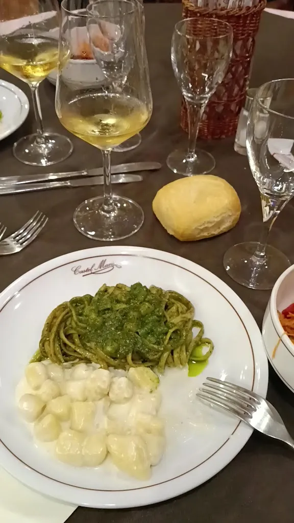 Castel Mani Restaurant_Dorsino_slider_image_2