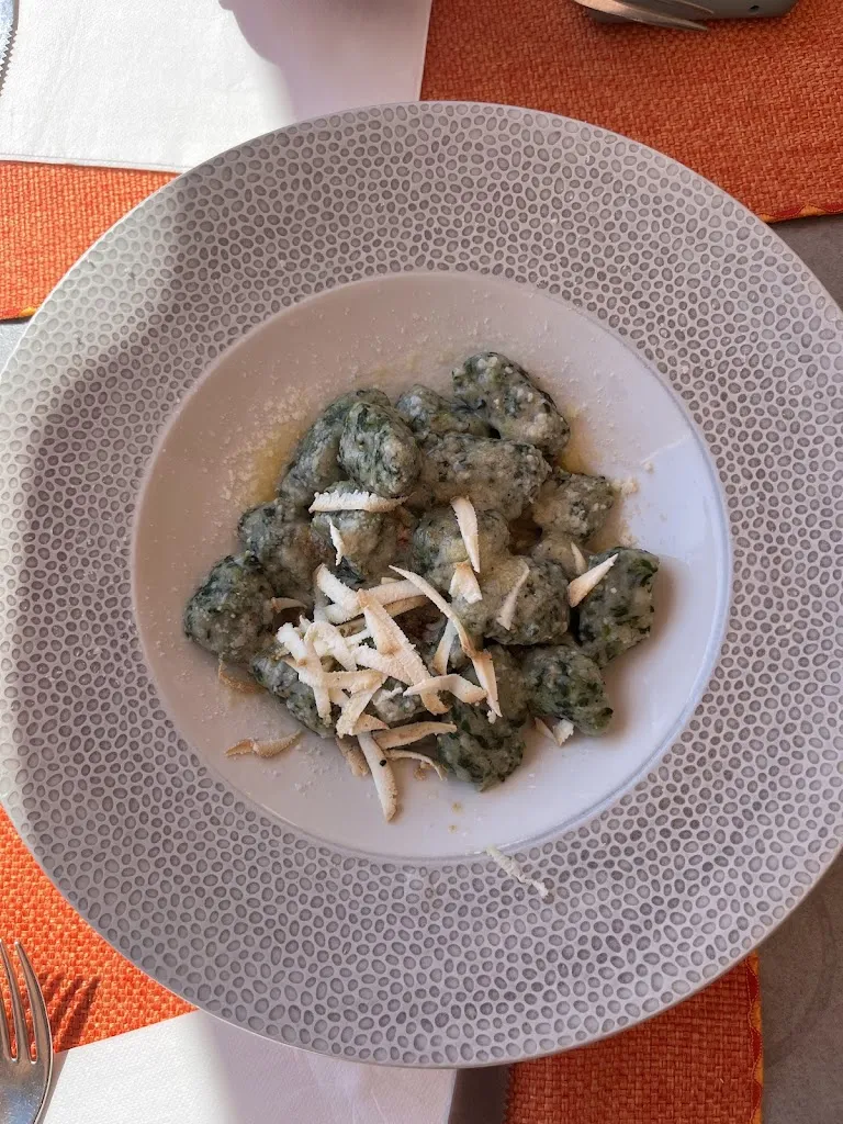 Mor Moyal_B&B Agostini Pizzeria Ristorante_Fai della Paganella_review