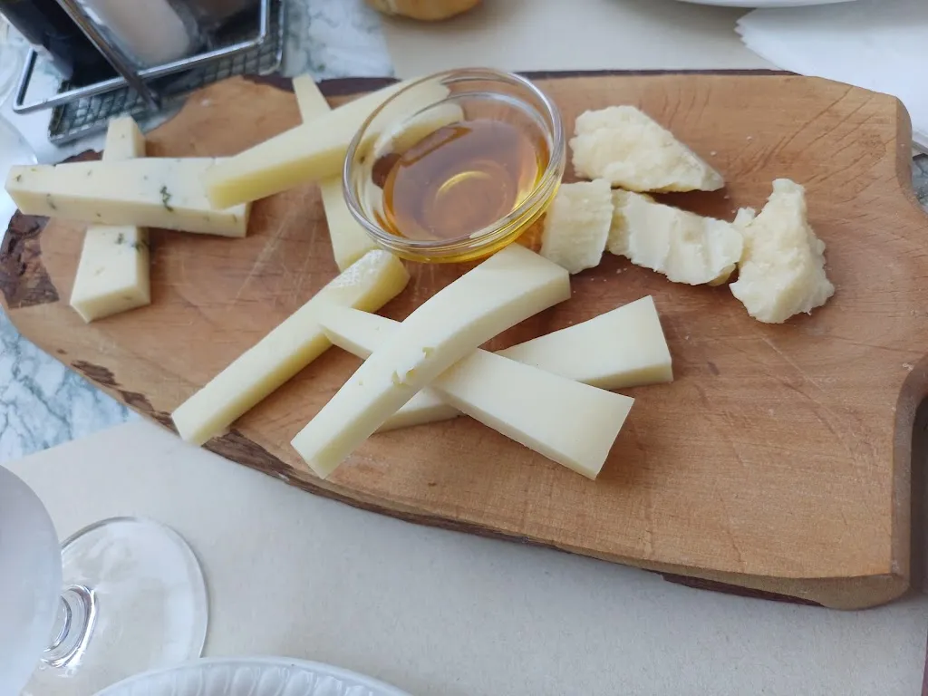 Massimo Toccoli_Hotel Pizzeria La Pineta_Fiavè_review