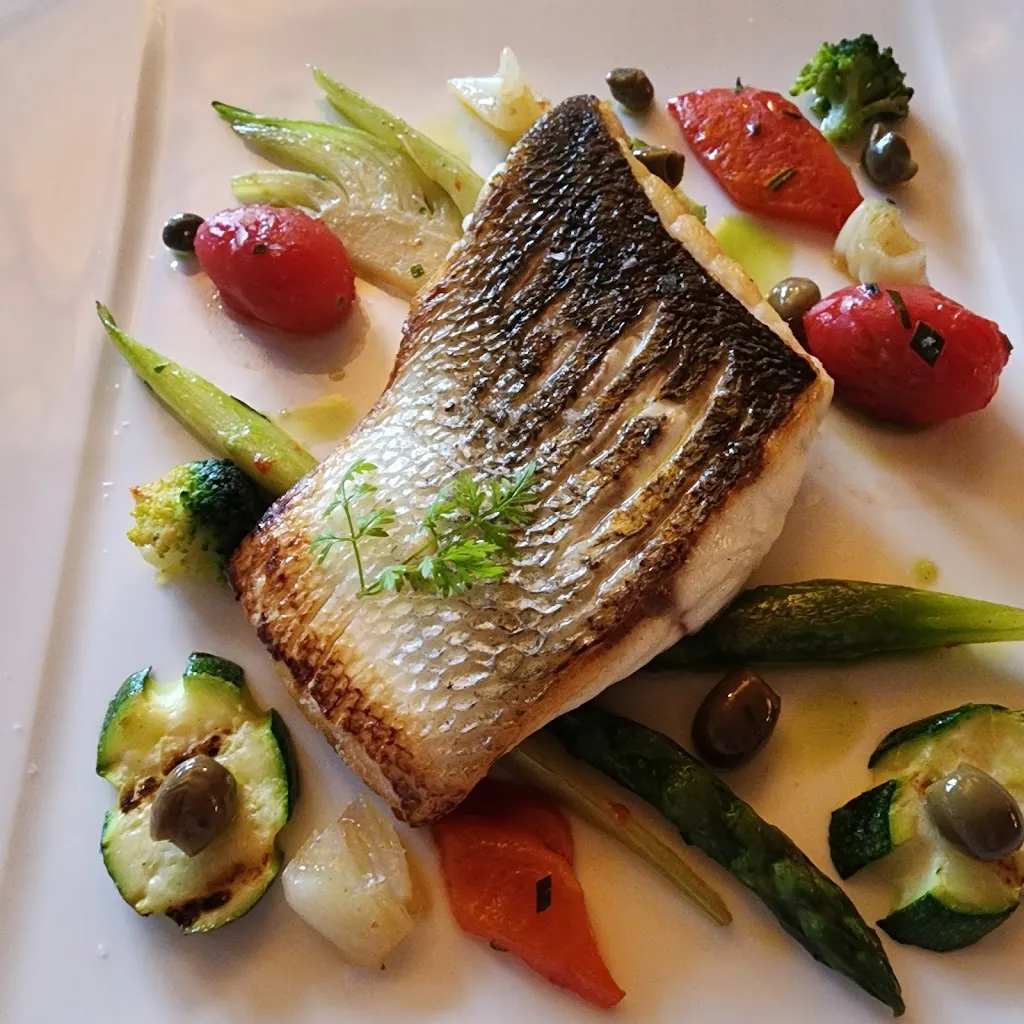 Andrea & Dominic Moore_Schöneck_Falzes_review