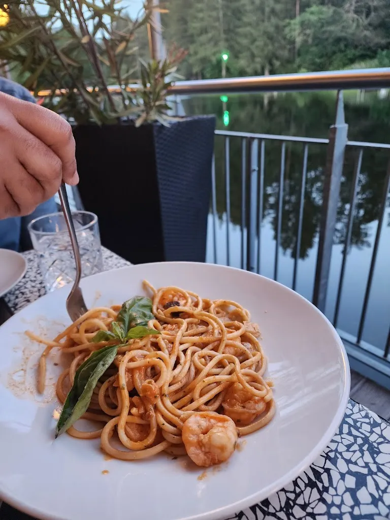 Fatimah Al Tufaif_Ristorante Lago d'Issengo_Falzes_recensione