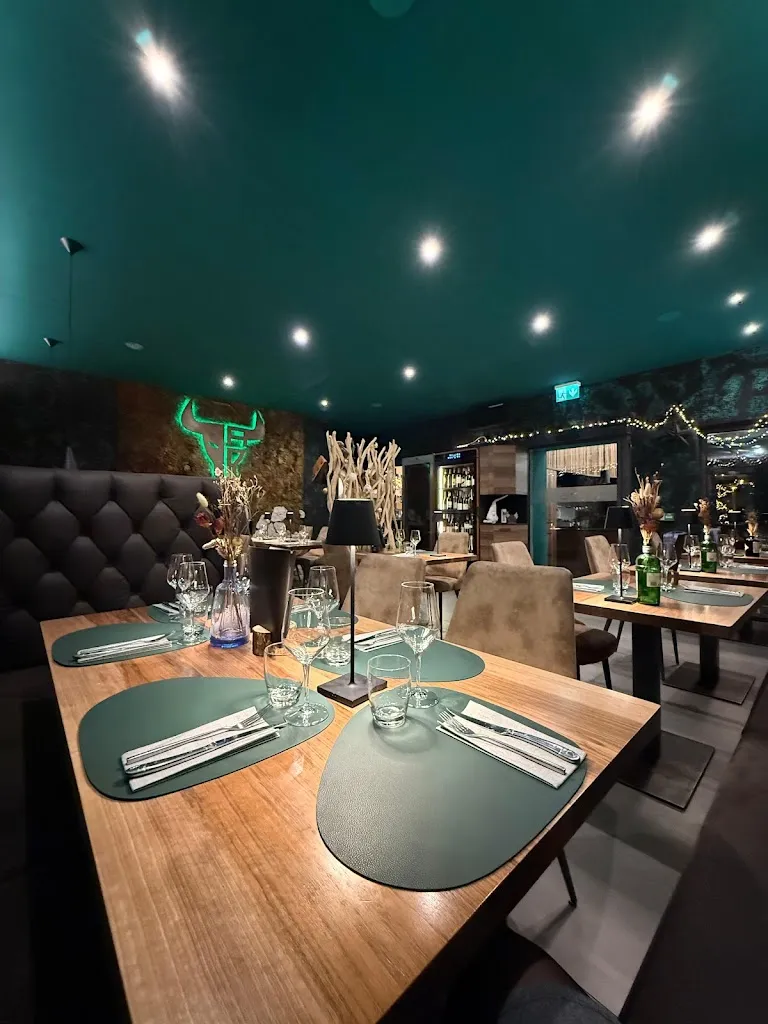 Alpin Roof Flora restaurant in Fiè Allo Sciliar