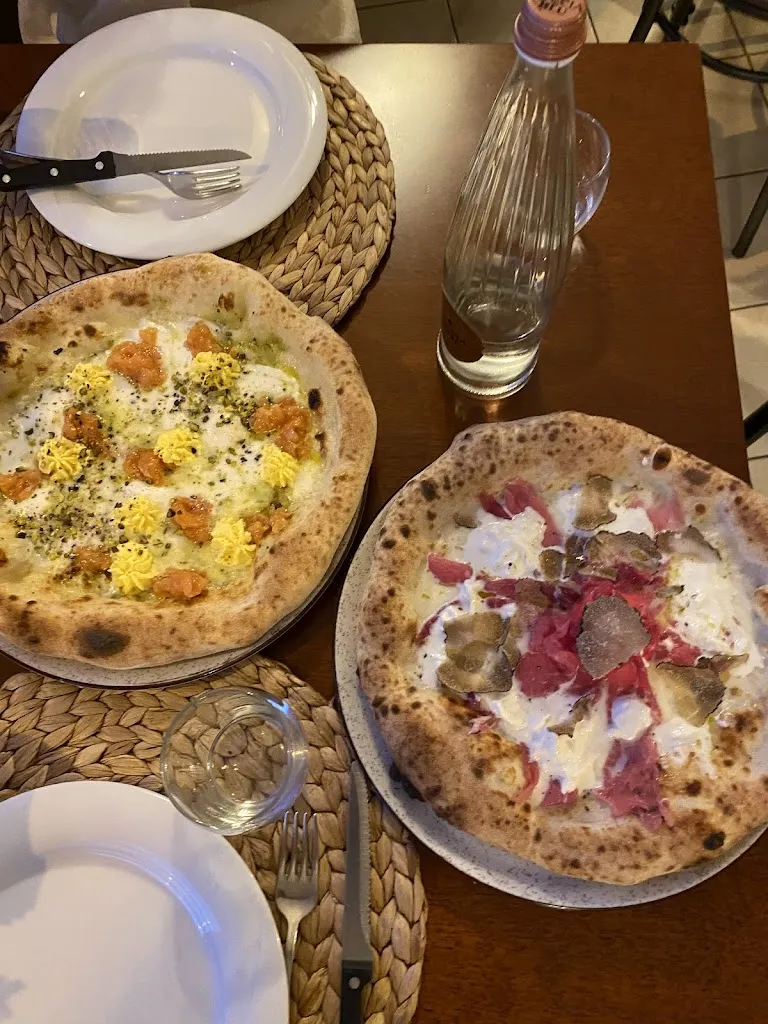 Anna Carolina Wollmann_Il Priscio di Puglia - Pizzeria Contemporanea e servizio Catering su Ape food-truck_Locorotondo_review