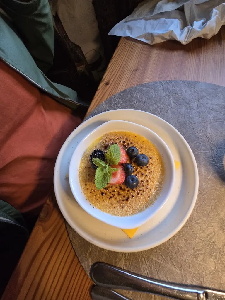 Kayla Petersheim_Dreimädelhaus_Funes - Villnoess_review