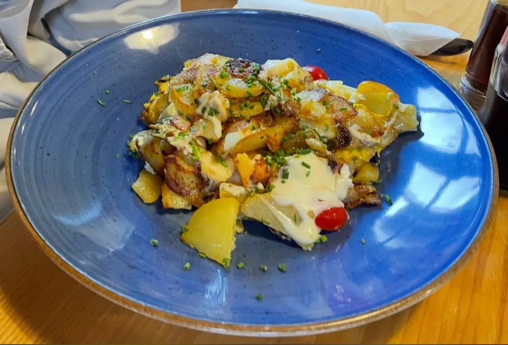 Davey van der Weide_Rifugio Halslhütte_Funes - Villnoess_review