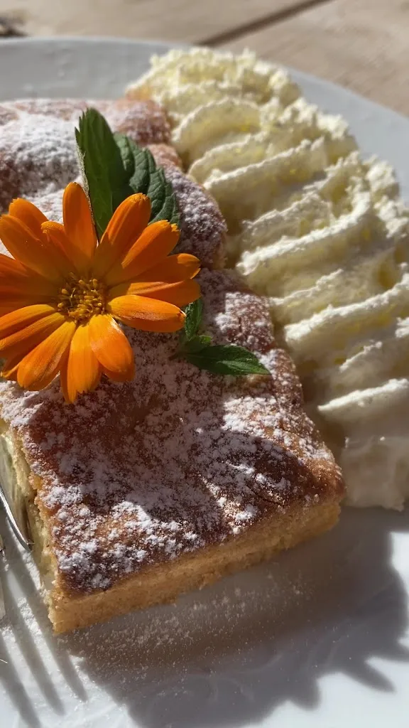 Rifugio Halslhütte_Funes - Villnoess_slider_image_2