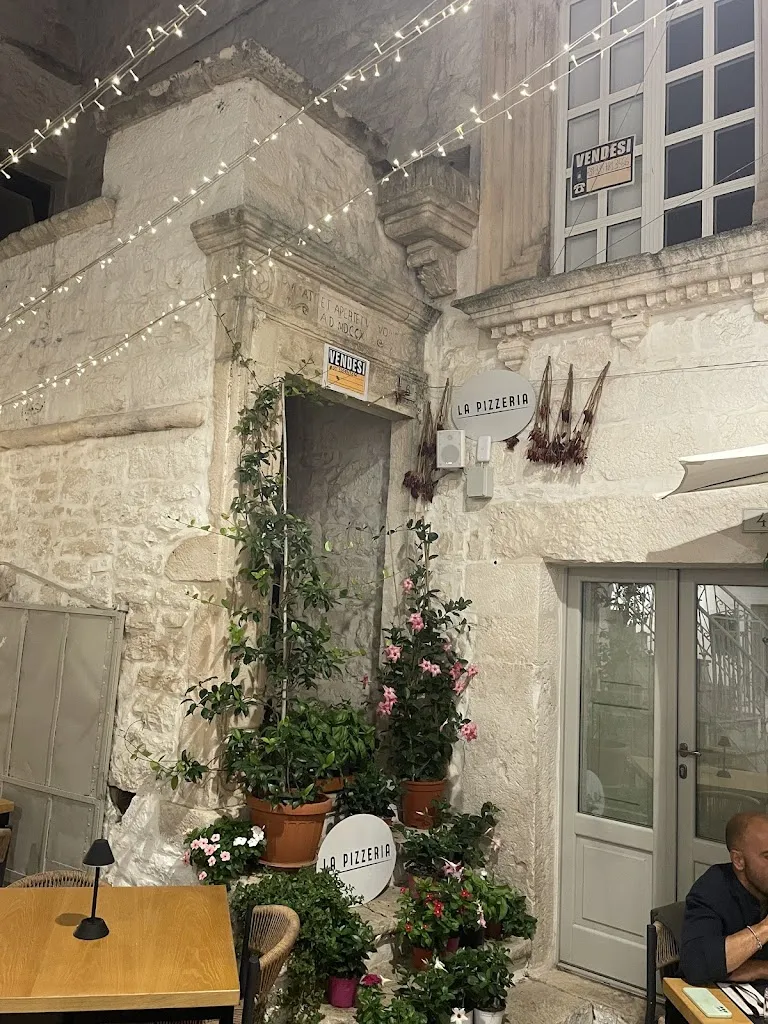 Natasha Georgiou_La Pizzeria_Locorotondo_review