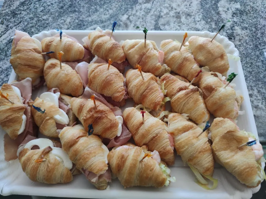 Snack Bar Mambo - Great Cheap Coffee_Locorotondo_slider_image_3