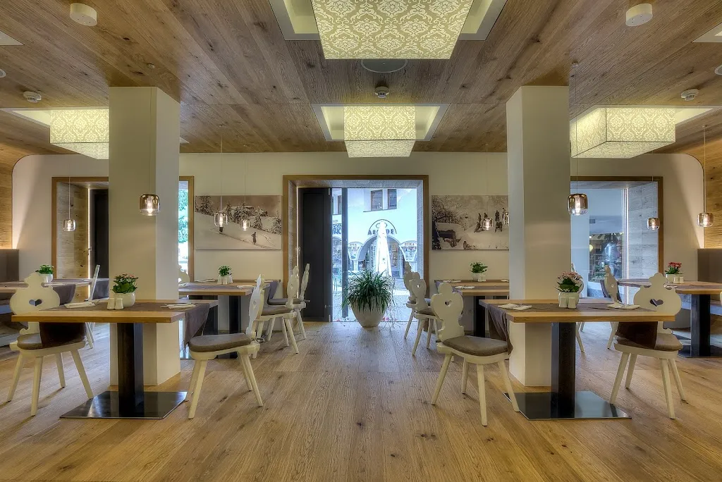 Taverna Posta Zirm ristorante a Corvara in Badia