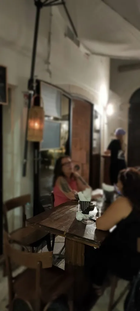 maui dee_PUB & SUD Malteria_Locorotondo_review