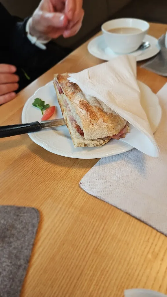 Mike bowles_Stüa dal Tê RAETIA_Corvara in Badia_review