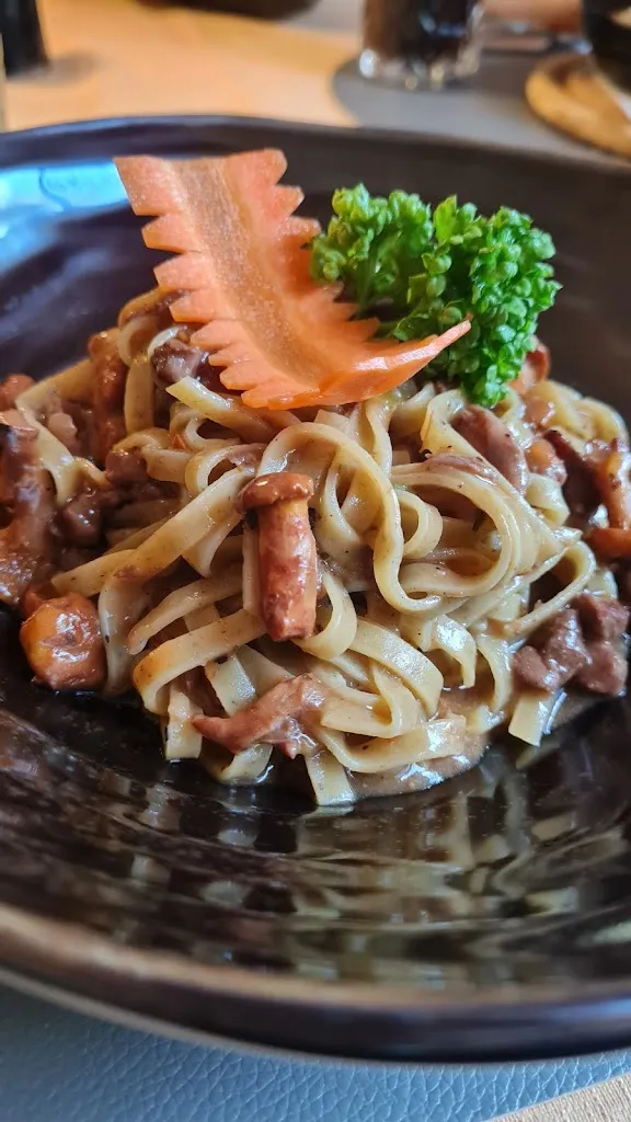 Carla Sailer_La Tor_Corvara in Badia_review