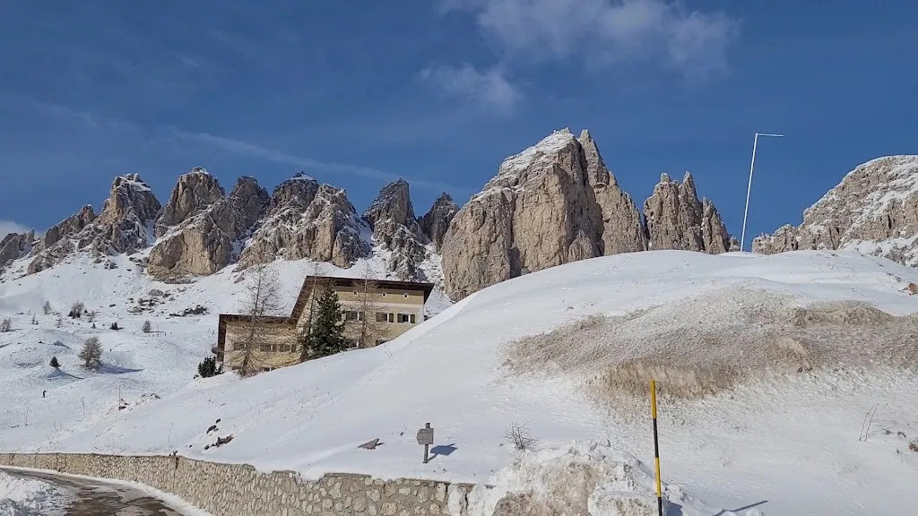 Alpin Hotel & restaurant Frara - Passo Gardena _Corvara in Badia_slider_image_2