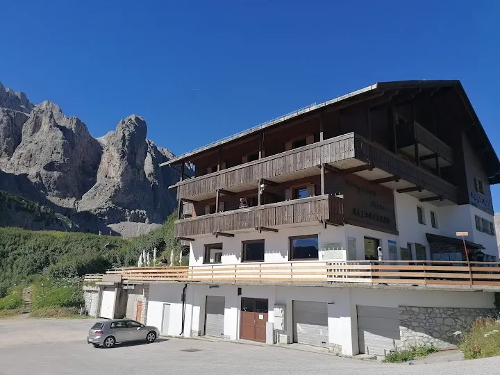 Alpin Hotel & restaurant Frara - Passo Gardena _Corvara in Badia_slider_image_3