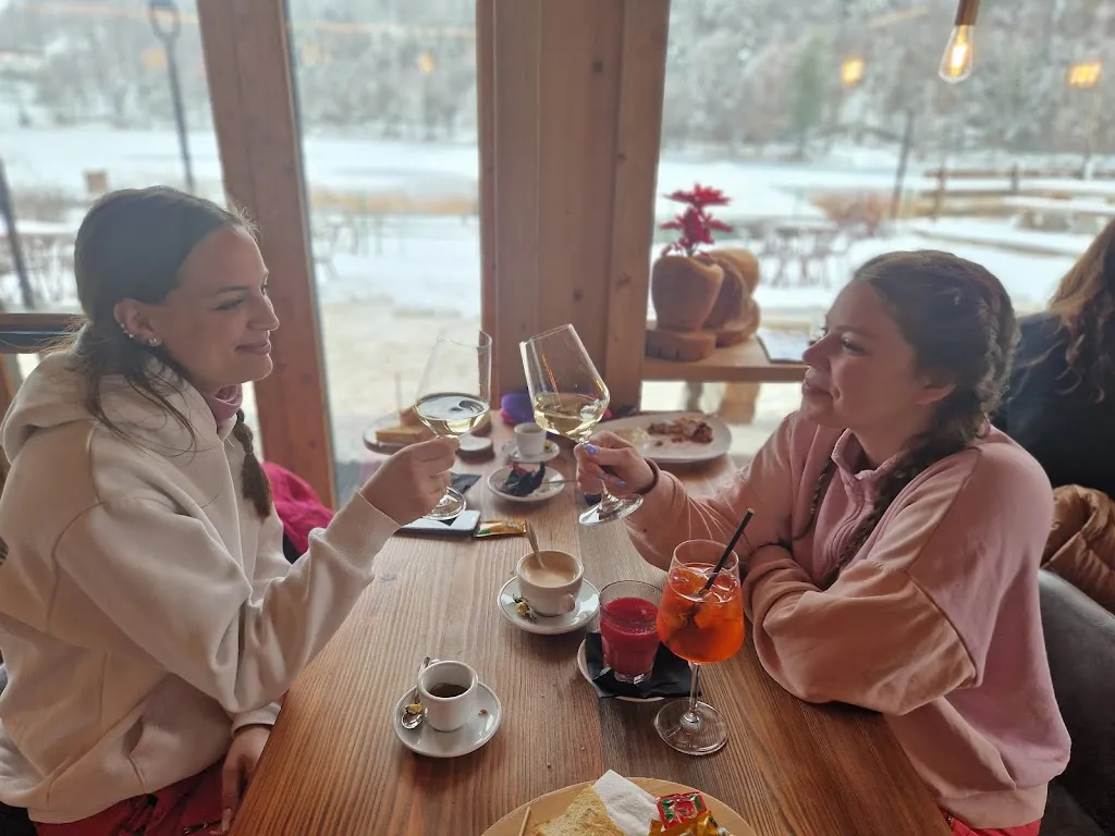 Zoltan Dr.Horvath_BAZZARIO Bistrot & Suites -Lago Lavarone_Gionghi-Cappella_review