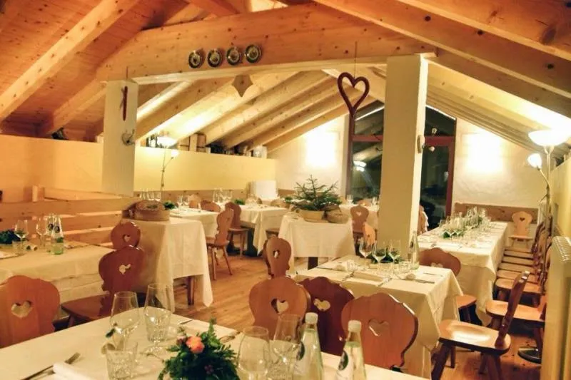 Malga Millegrobbe_Gionghi-Cappella_slider_image_1