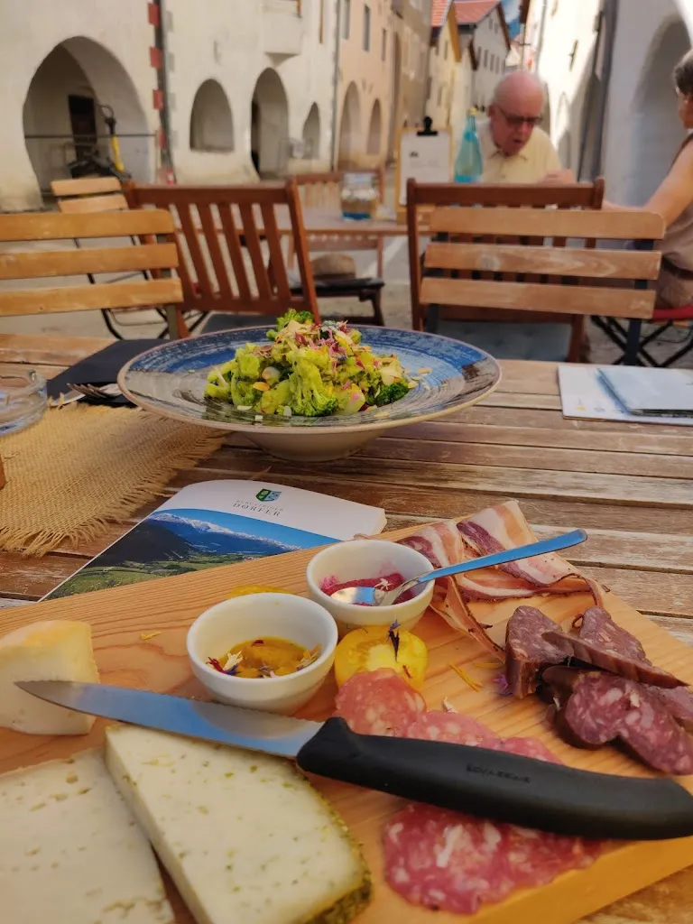 Tomas De Landsheer_Kulturcafé SALINA_Glorenza_review