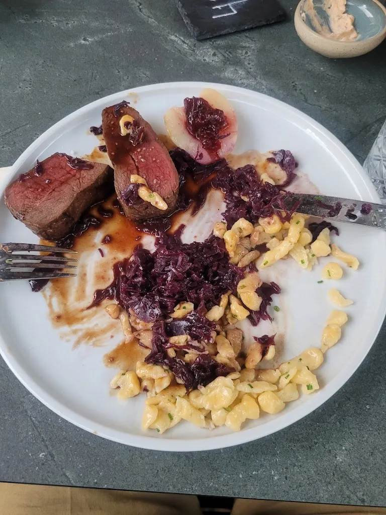 Solomon Moshi_Wirtshaus Steinbock_Glorenza_review