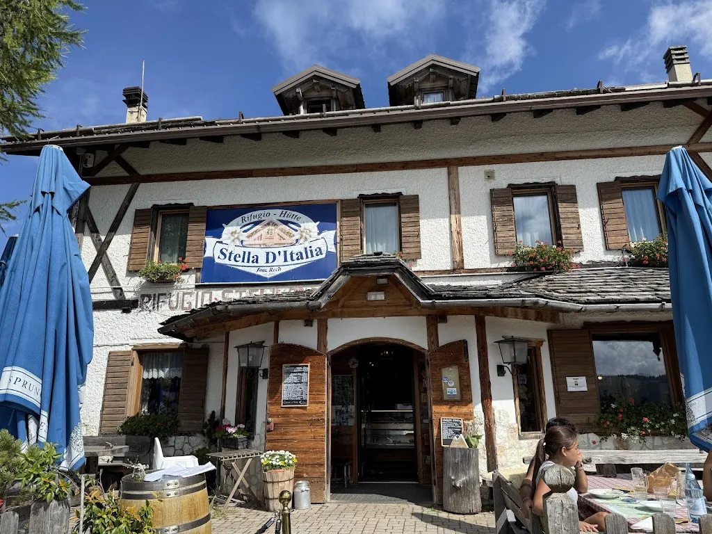 Rifugio Stella d'Italia restaurant in Folgaria