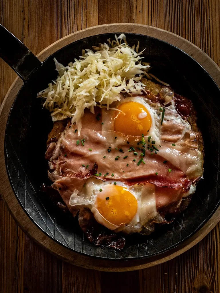 Łukasz Echeński_Rifugio Baita Tonda_Folgaria_review