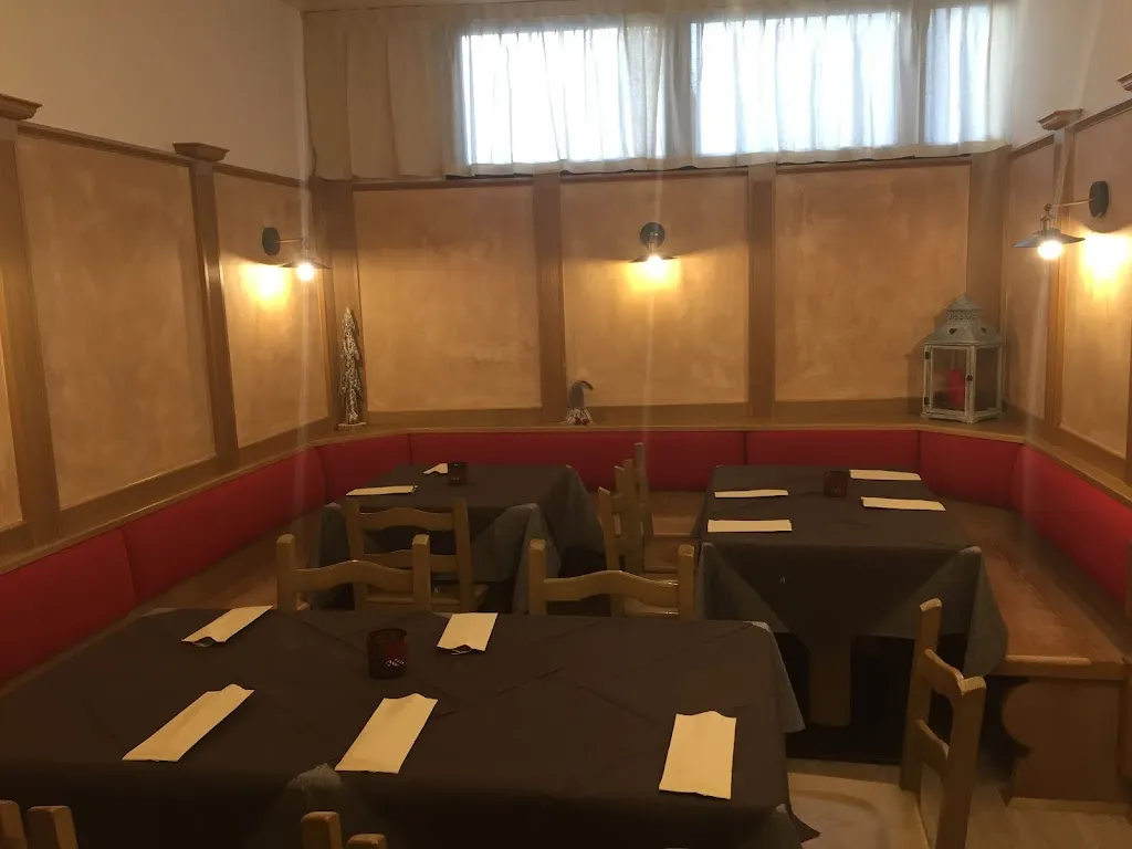 Pizzeria Gjove restaurant in Folgaria