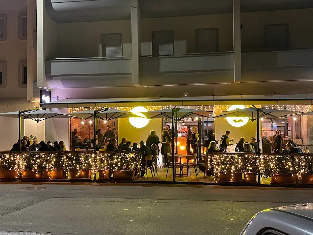 Officine Cavour Bistrò restaurant in Maglie