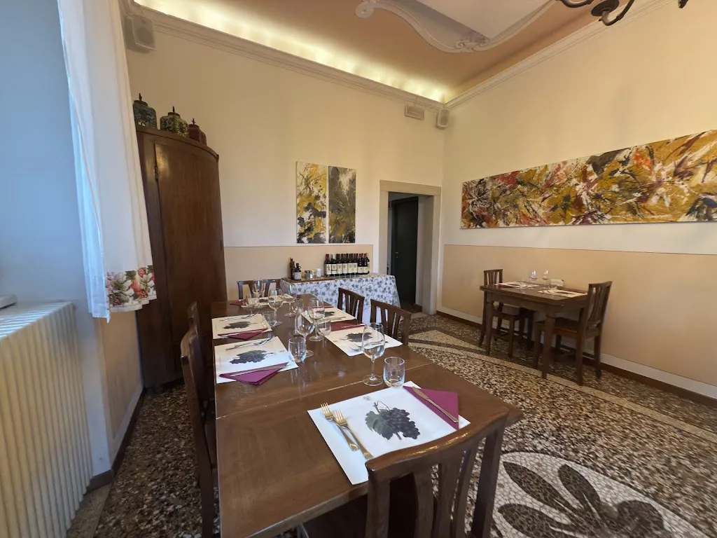 Trattoria "La Vineria de Tarczal" restaurant in Isera