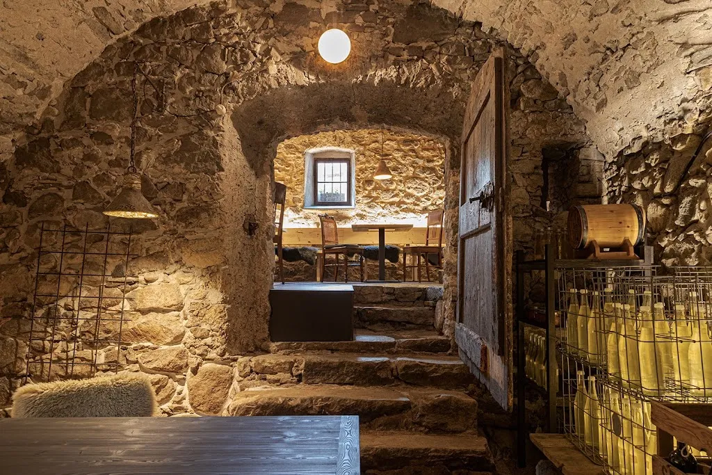 RunstnerHofCafe restaurant in Gargazzone