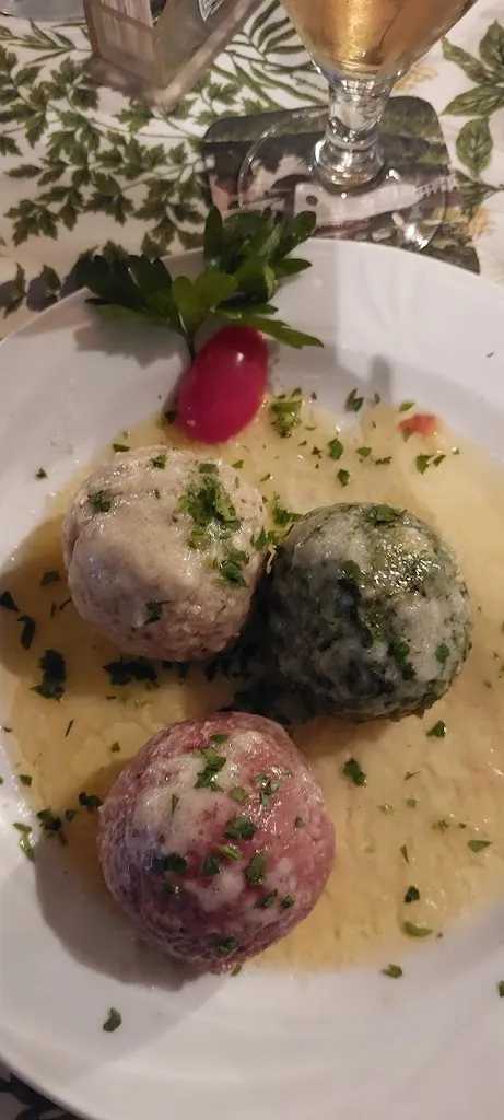 Susan Scroggs_PIRCHER_Gargazzone_review