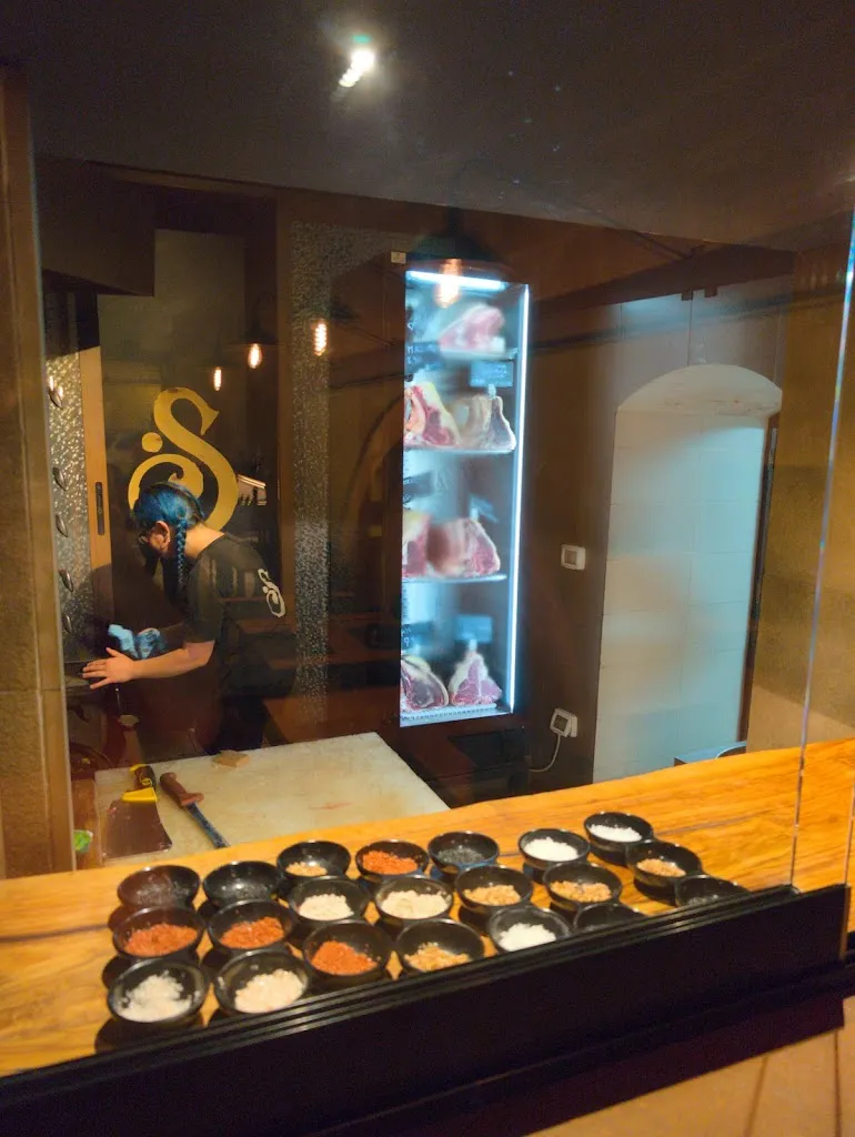 Merlijn Van Waeyenberghe_Santi Spiriti_Maglie_review