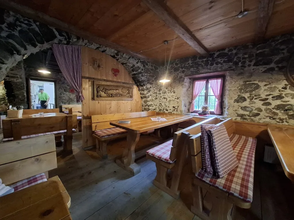 Buschenschank Götzfriedkeller_Gargazzone_slider_image_2