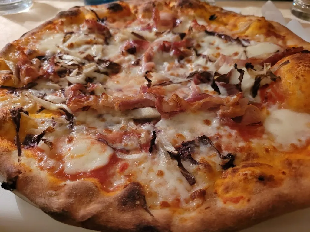 Thomas Trojer_Pizzeria Pirri_Gargazzone_reseña