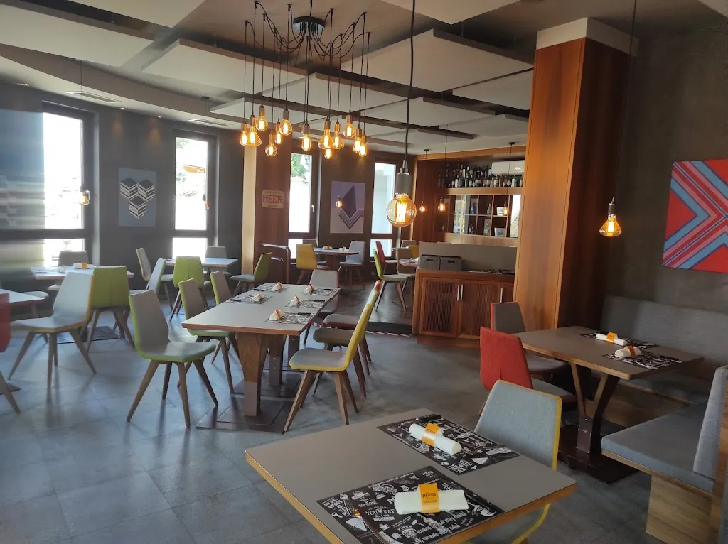 Pizzeria RÖSSL_Gargazzone_slider_image_1