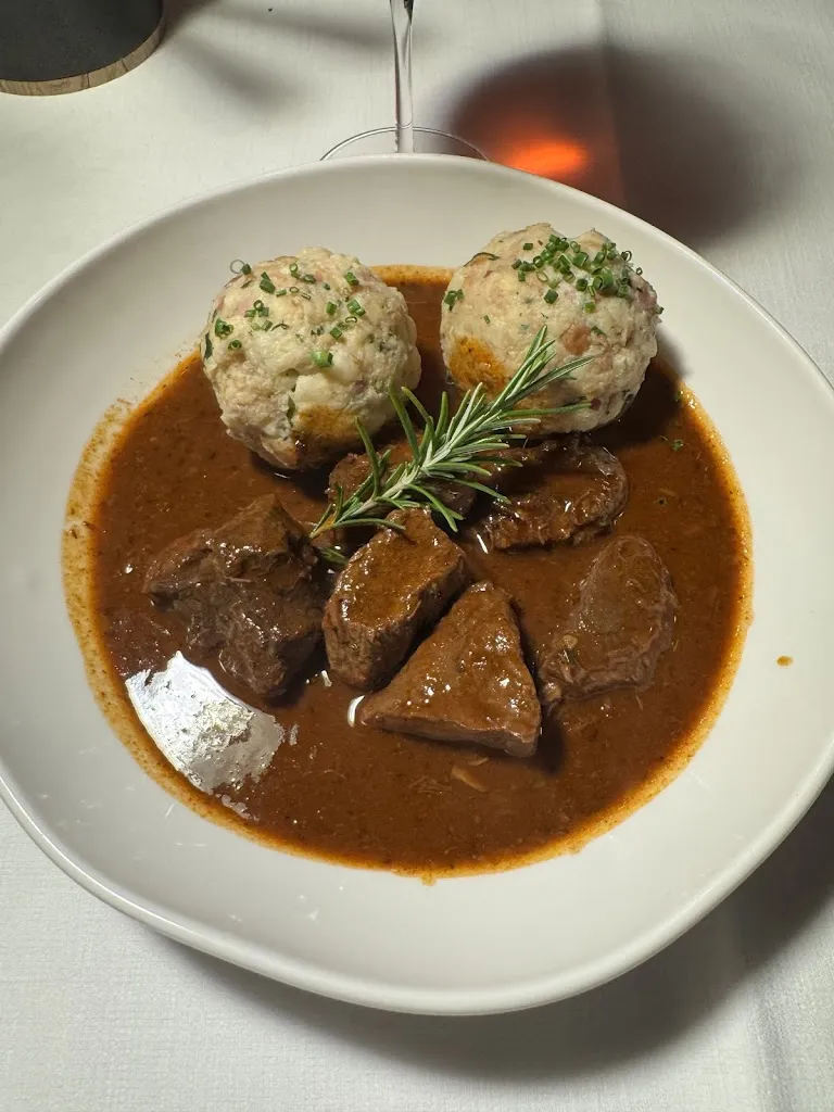 Eugen Bancescu_Gasthaus Apollonia_Gargazzone_review