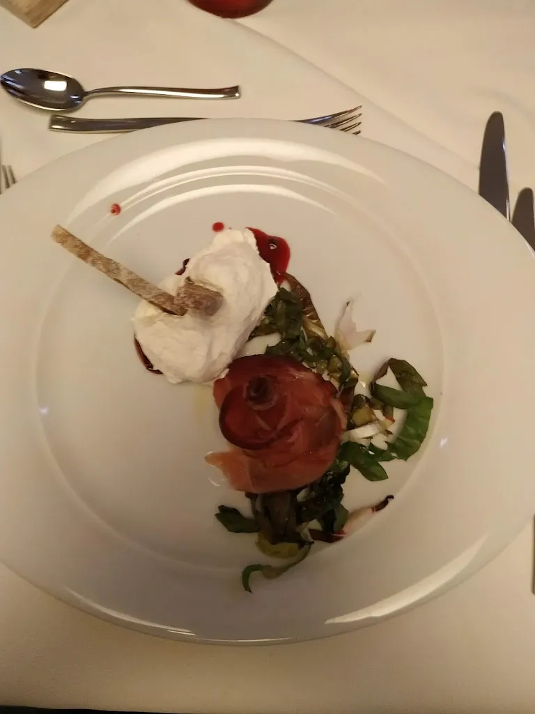 Karl Viehweider_Pension Schlaneiderhof_Gargazzone_review