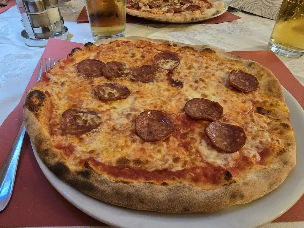 Bar Pizzeria Dolomiti Di Ristori Gabriel_Lavis_slider_image_2