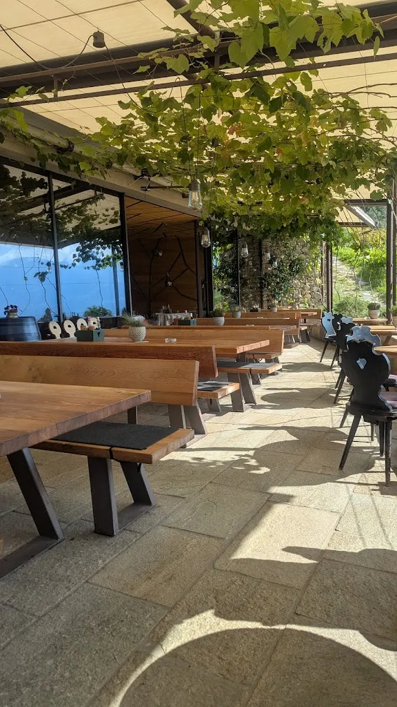 Leiter Am Waal_Lagundo_slider_image_3