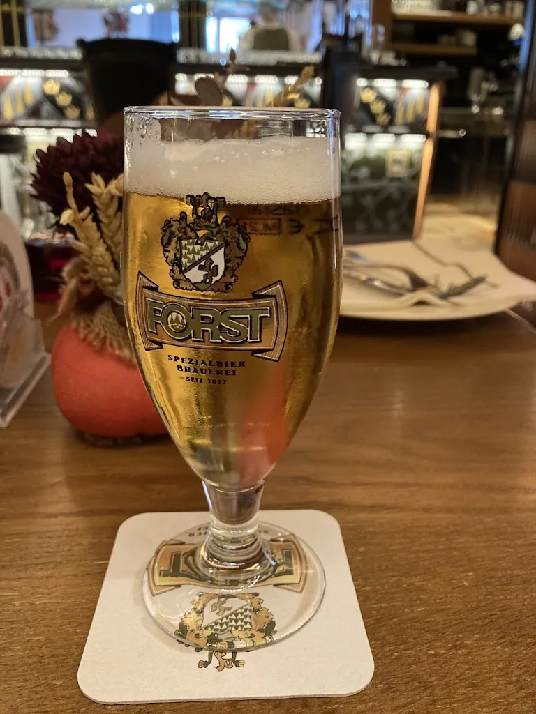 Francois Dumas_Brauerei Forst_Lagundo_review