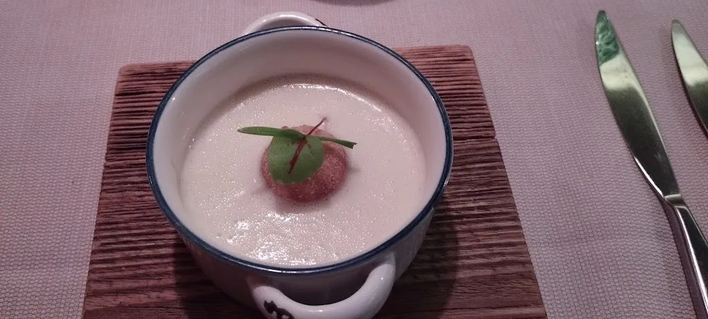 Nelleke van der Lei_Lackner Stubn_Lagundo_review