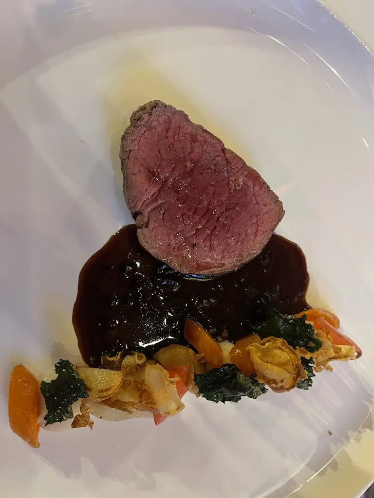 Victor Joly_Schlosswirt FORST_Lagundo_review