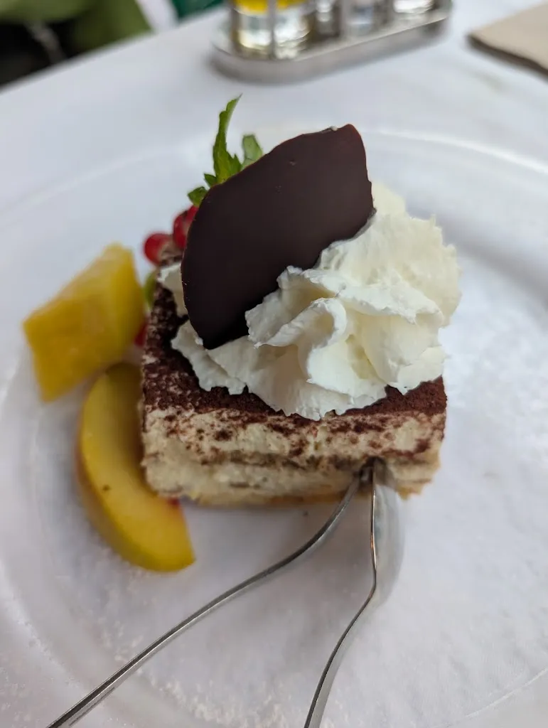 Gstoer KG des Tschenett Franz & Co._Lagundo_slider_image_3