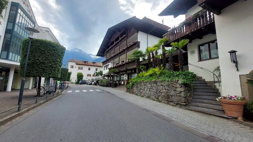 Valerie Robinson_Hotel Restaurant Gstör_Lagundo_review