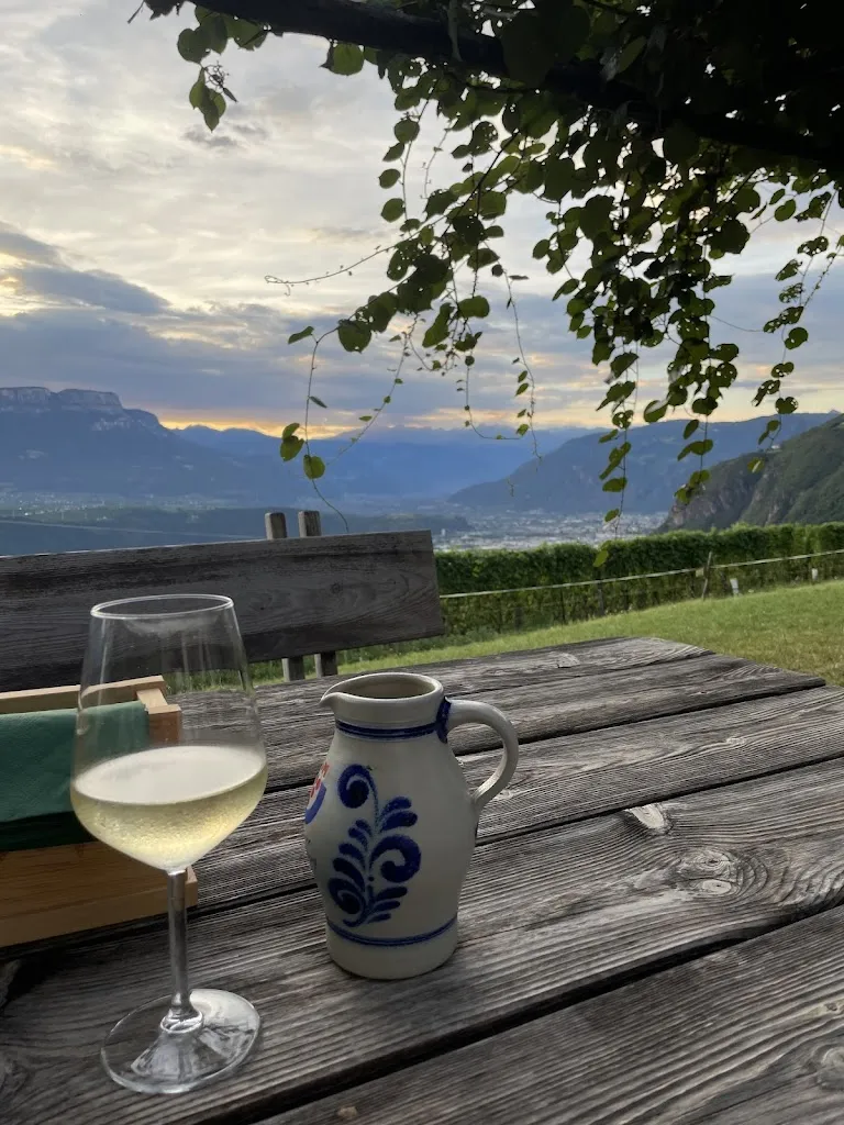 Denice Kliebisch_Tschuegghof_Laives_review