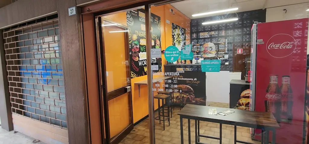 Burgers Shack restaurant in Laives